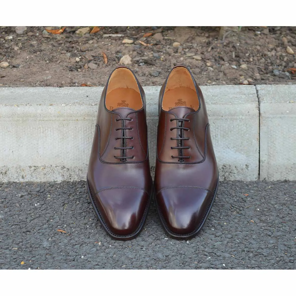Berwick 1707 Straight Cap Oxford (5217) Dark Brown