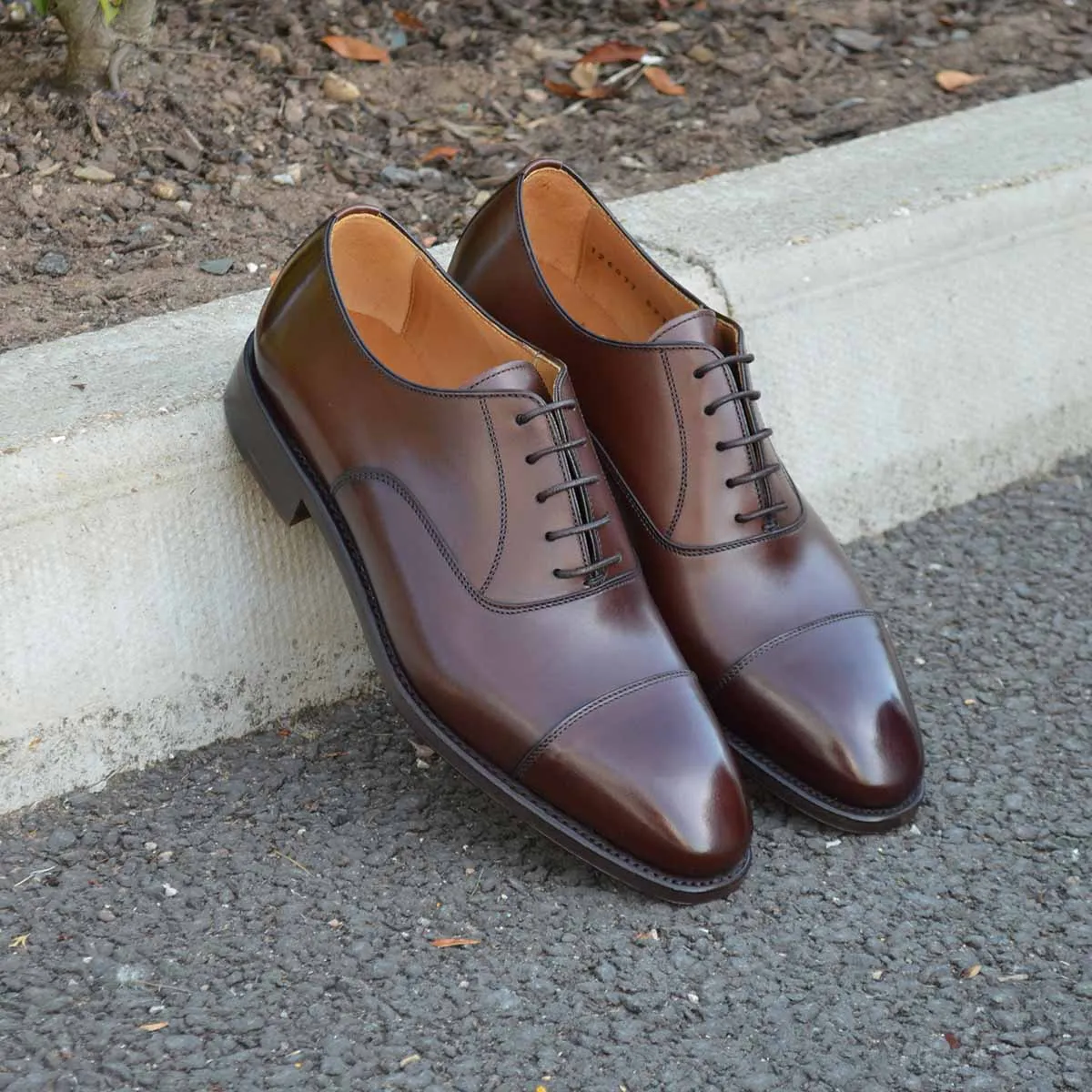 Berwick 1707 Straight Cap Oxford (5217) Dark Brown