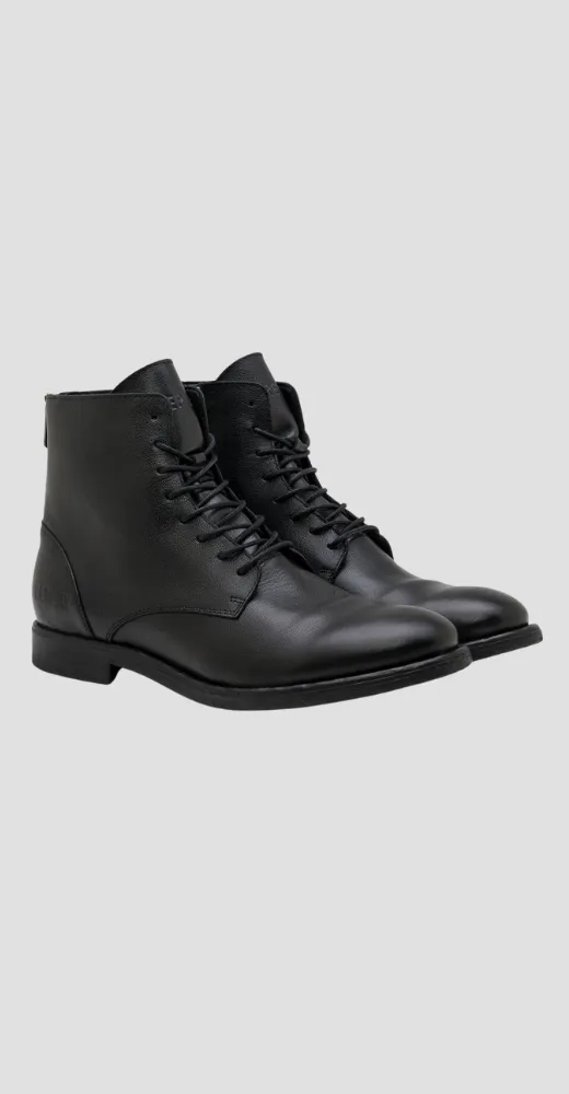 Booster Mid-Cut Leather Ankle Boots