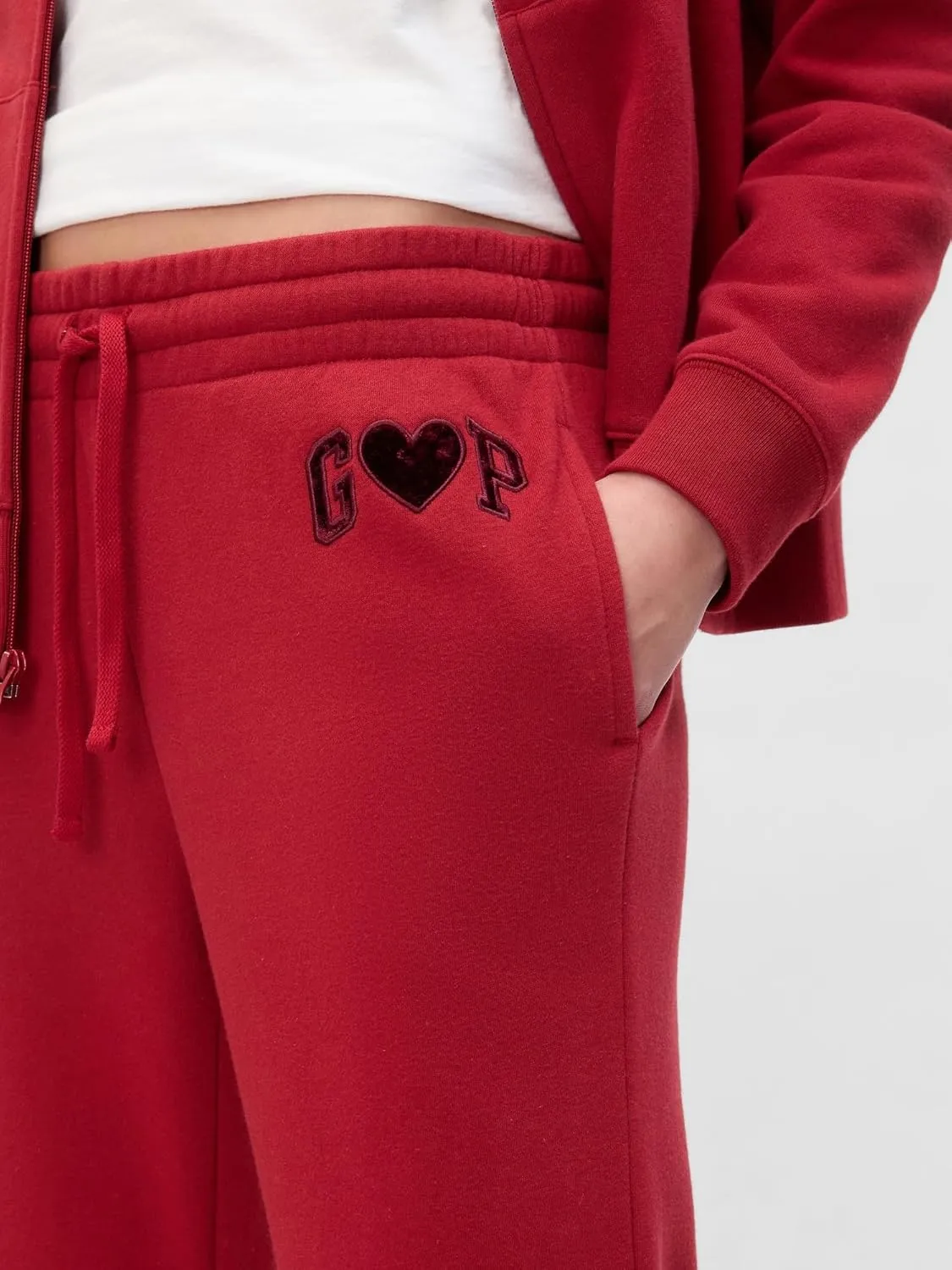 GAP Women's Heritage Boot Cut Jogger