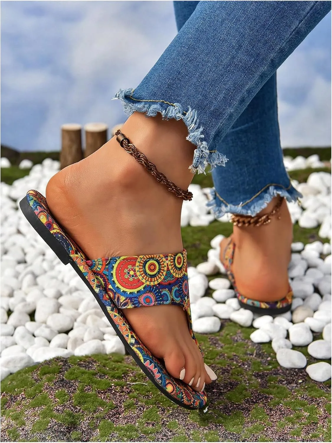 GORGLITTER Women's Colorful Beach Thong Sandals Graphic Open Toe Slip On Flip Flop Summer Flat Sandals