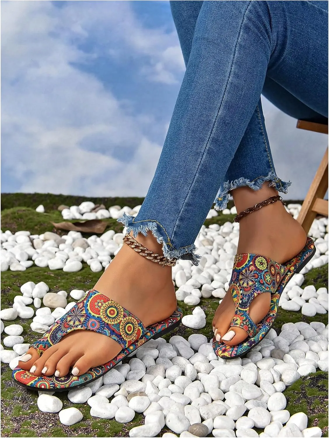 GORGLITTER Women's Colorful Beach Thong Sandals Graphic Open Toe Slip On Flip Flop Summer Flat Sandals