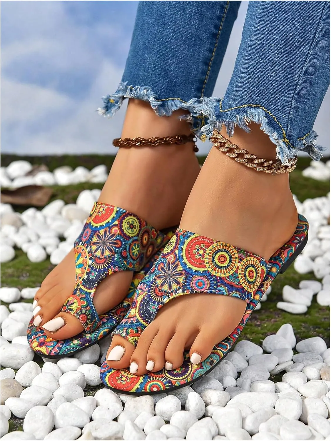 GORGLITTER Women's Colorful Beach Thong Sandals Graphic Open Toe Slip On Flip Flop Summer Flat Sandals