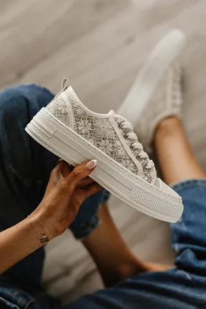 Isla Sneakers