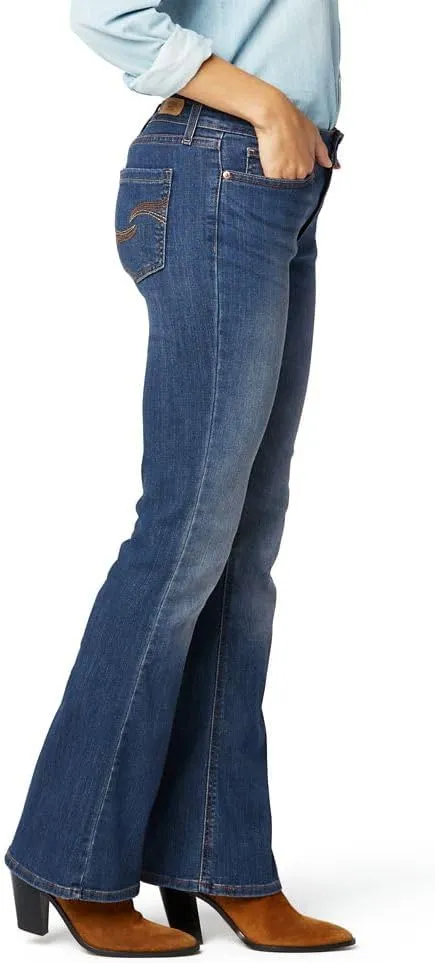Levi Strauss Signature Gold Women's True Boot Jean (Standard and Plus)