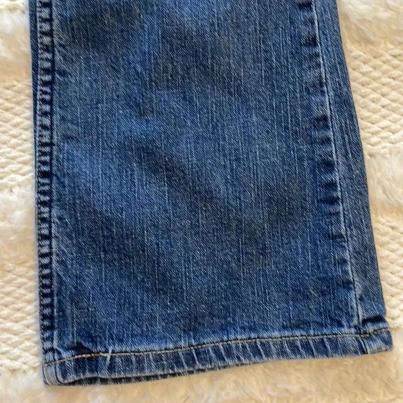 Levi Strauss signature low rise boot cut jeans 8P petite