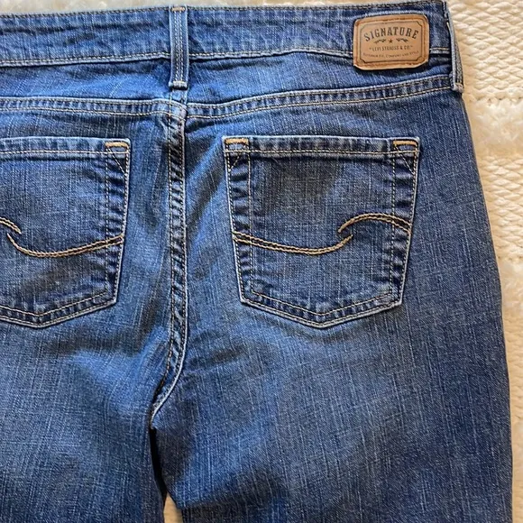 Levi Strauss signature low rise boot cut jeans 8P petite