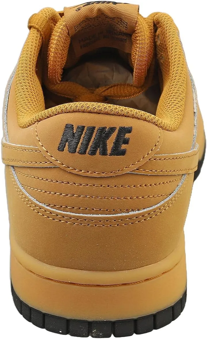 Nike Men's Dunk Low Retro Se Sneaker