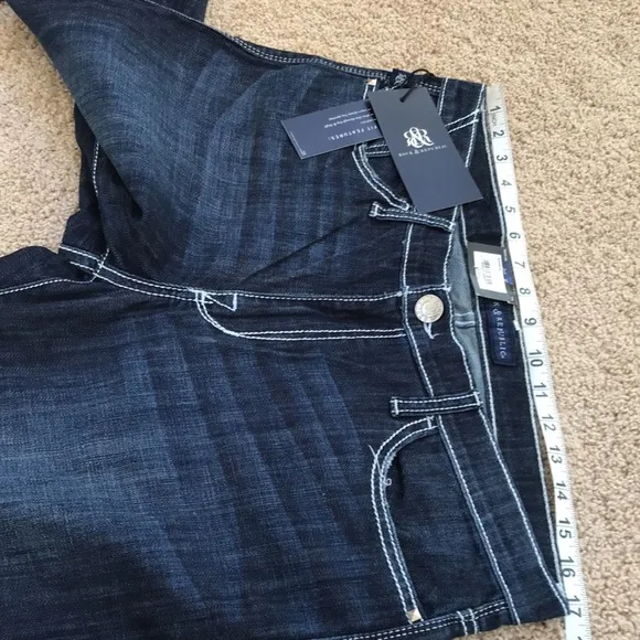 NWT! Rock and Republic 14M midrise Kassandra jeans