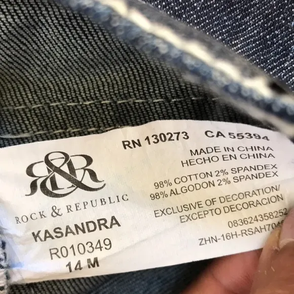 NWT! Rock and Republic 14M midrise Kassandra jeans