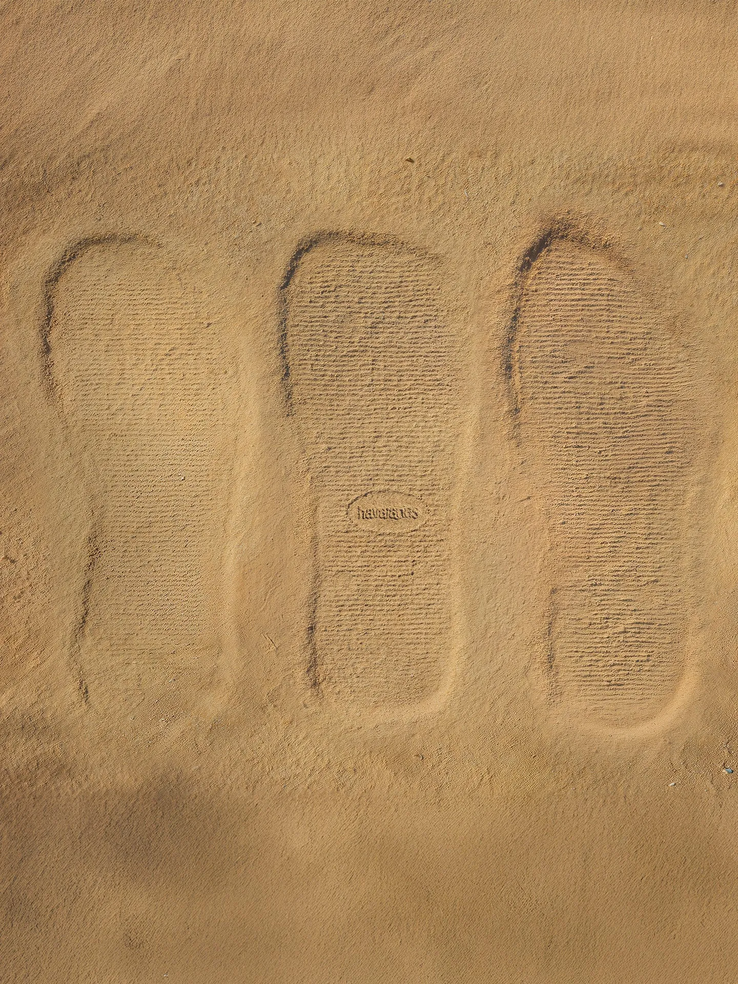 Slim flip-flops, sand-grey-light golden