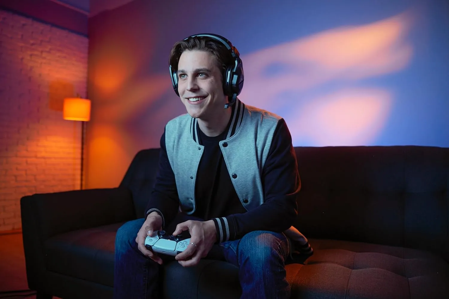 Turtle Beach Stealth 600 Gen 2 MAX Wireless Amplified Multiplatform Gaming Headset for PS5, PS4, Nintendo Switch, PC & Mac with 48  Hour Battery, Lag-free Wireless, & 50mm Speakers – Black