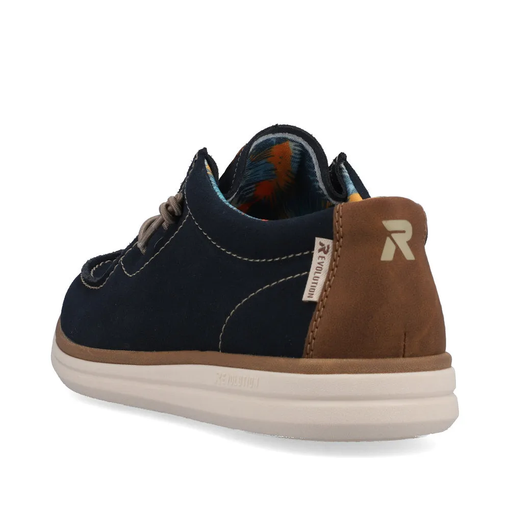 U0602 Lace Up Sneaker