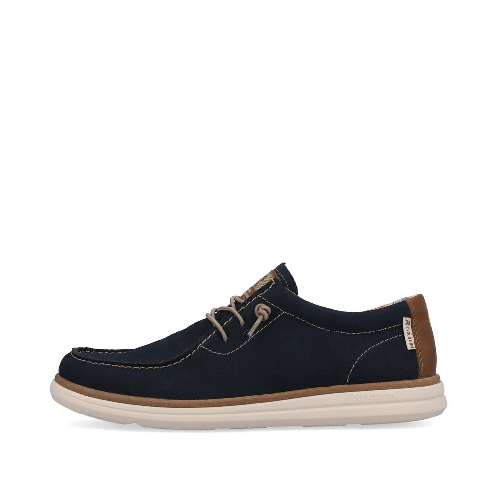 U0602 Lace Up Sneaker