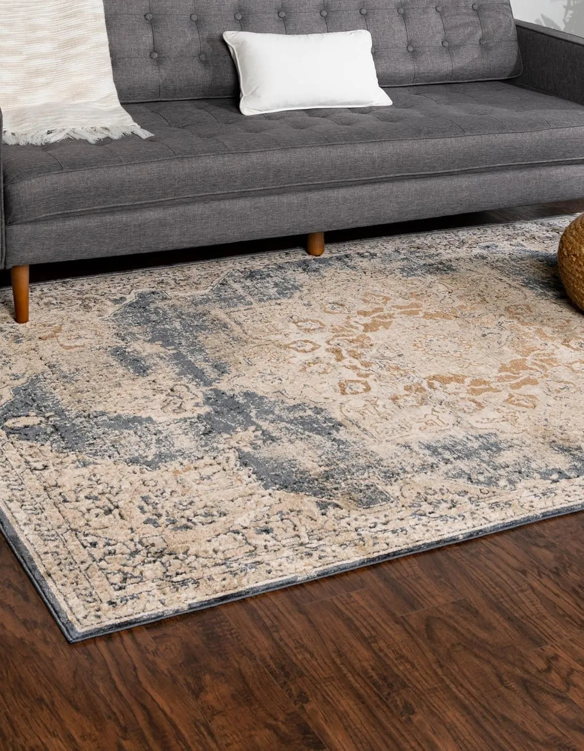 Unique Loom Chateau Collection Area Rug - Roosevelt (8' x 10' Rectangle, Dark Blue/ Beige)
