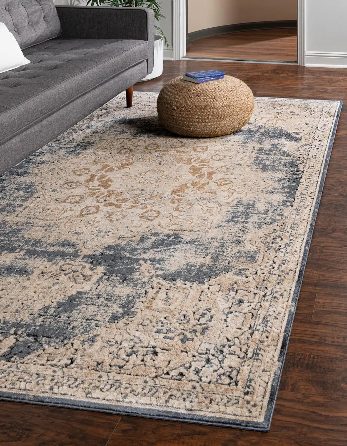 Unique Loom Chateau Collection Area Rug - Roosevelt (8' x 10' Rectangle, Dark Blue/ Beige)