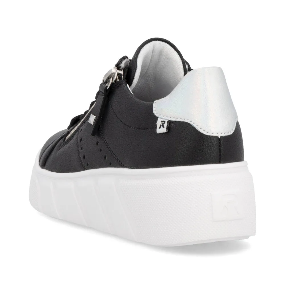 W2605 Lace Up Sneaker